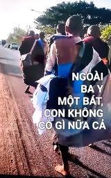 NGOÀI BA Y MỘT BÁT, CON KHÔNG CÓ GÌ NỮA CẢ